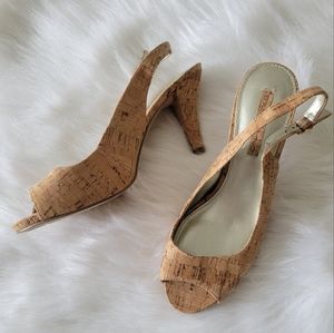 Bandolino Natural All Over Cork Peep Toe Heels New Trend Slight Platform NWOT